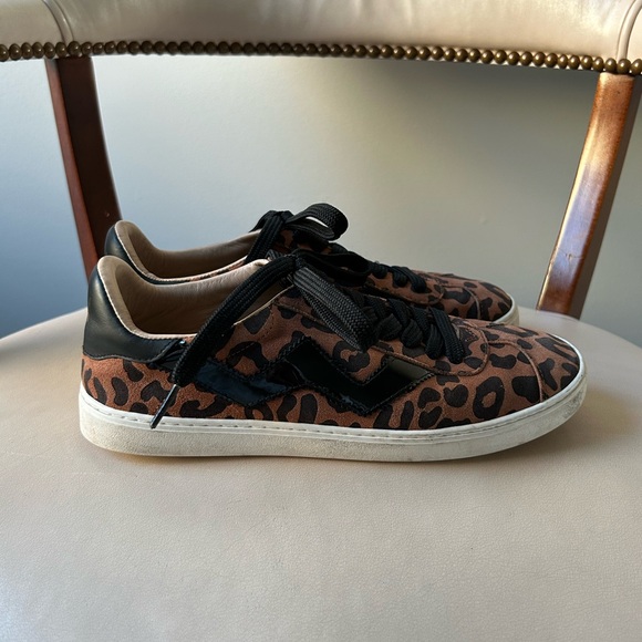 Stuart Weitzman leopard print sneakers - Picture 4 of 7